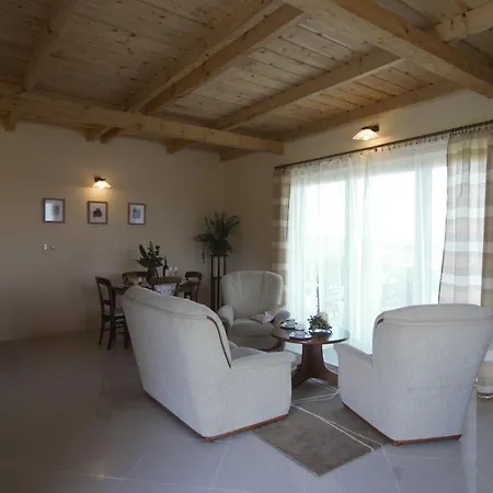 Chalet W Krynicy Zdroju *